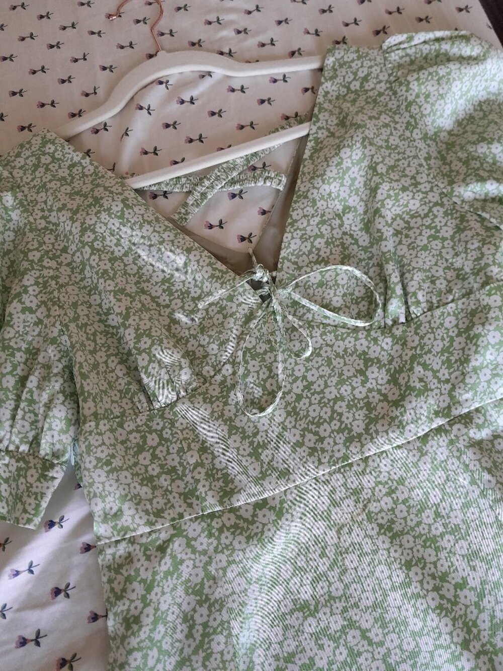 Petite Studio Puff Sleeve Dress in Mint Floral (Green)
